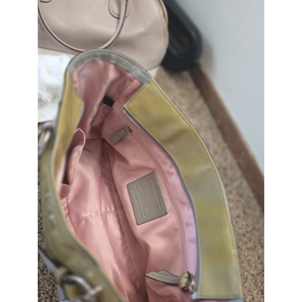 Coach || Signature Embossed Patent Leather Tote Olive Green F17728 - Picture 6 of 6